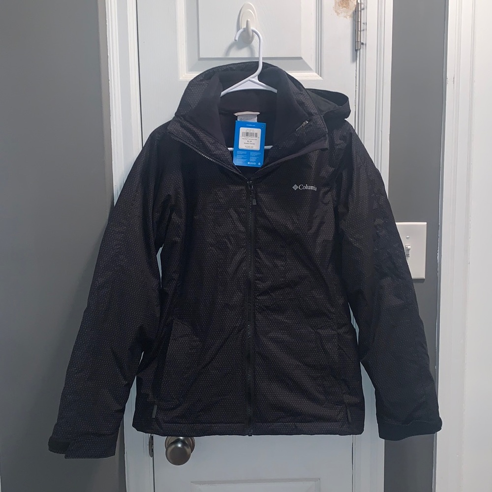 Two jackets in one! NWT Columbia Jacket with removable built in fleece